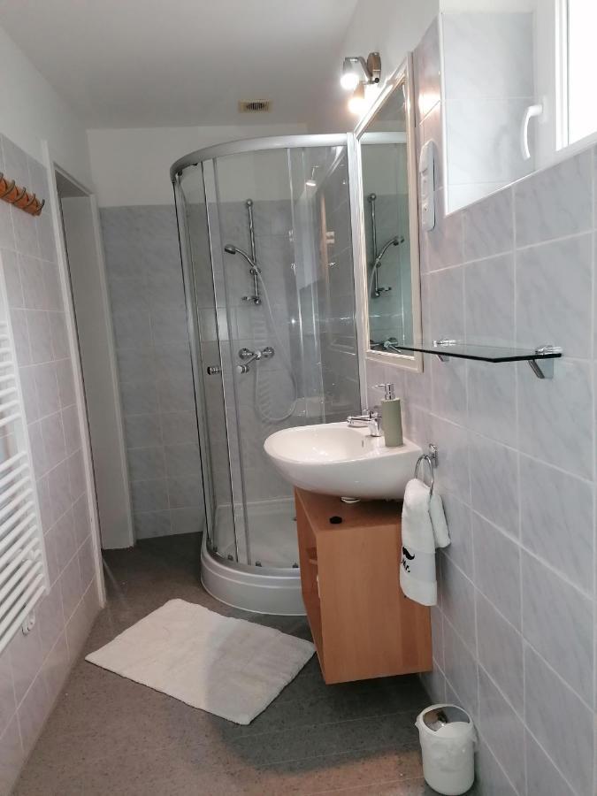 Marianna Apartman Gyenesdias Luaran gambar