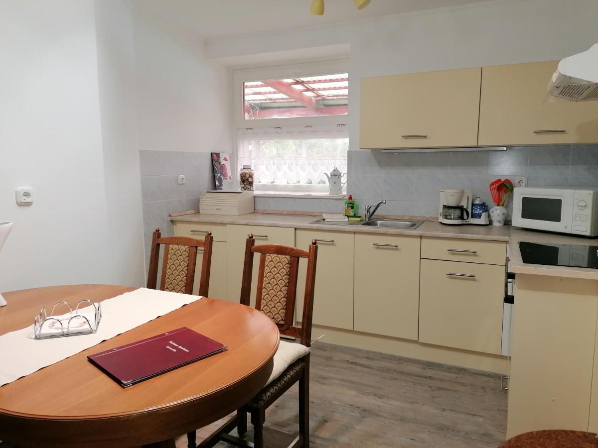 Marianna Apartman Gyenesdias Luaran gambar