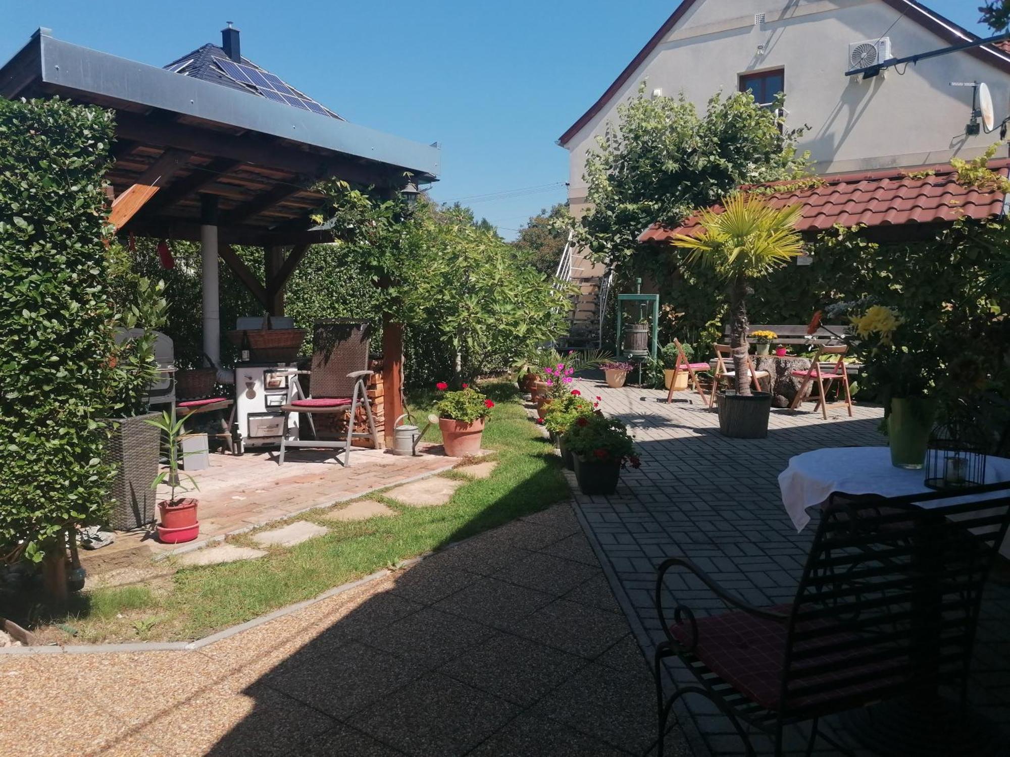 Marianna Apartman Gyenesdias Luaran gambar