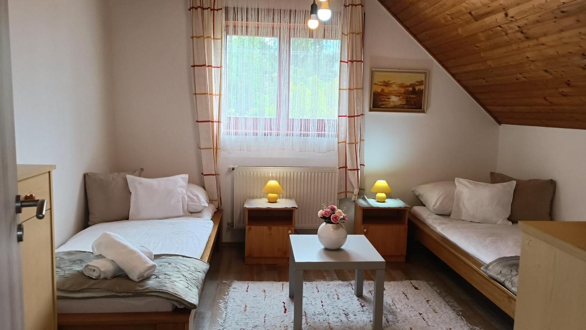 Marianna Apartman Gyenesdias Luaran gambar